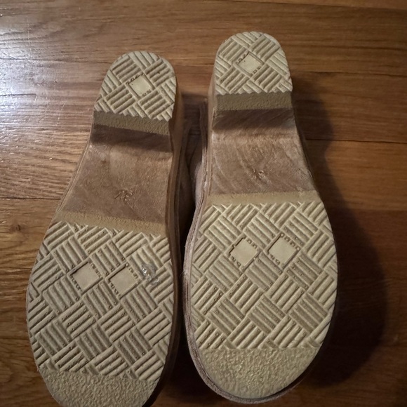 No. 6 Shearling Clogs - Picture 6 of 6